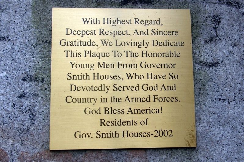 Governor Alfred E. Smith Houses Residents Memorial image. Click for full size.