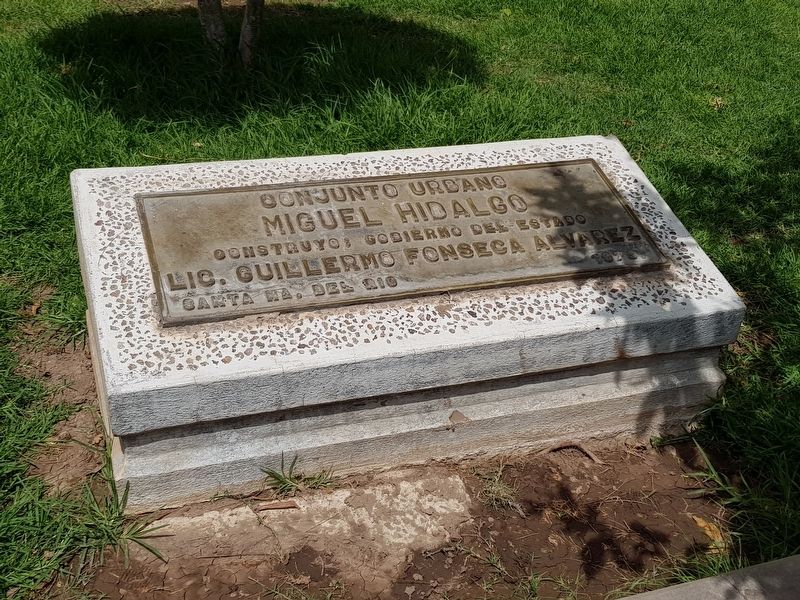 An additional nearby marker on a 1979 restoration of the Jardín Hidalgo image. Click for full size.