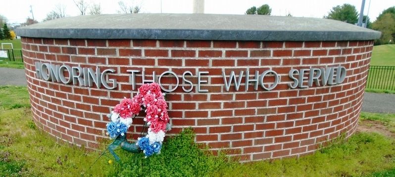 Veterans Memorial image. Click for full size.