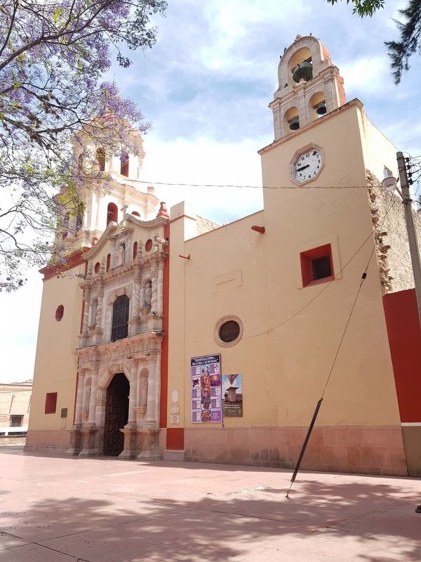 The nearby Parish Church of Our Lady of the Assumption image. Click for full size.