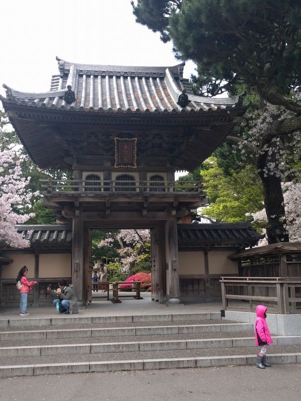 Japanese Tea Garden Gates image. Click for full size.