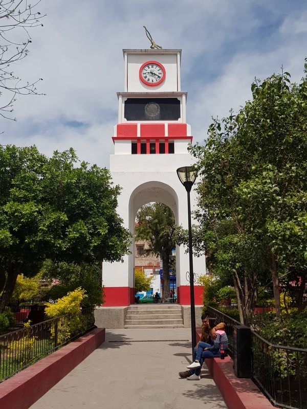The clock tower in the Martn Bautista Square image. Click for full size.