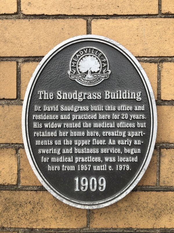The Snodgrass Building Marker image. Click for full size.