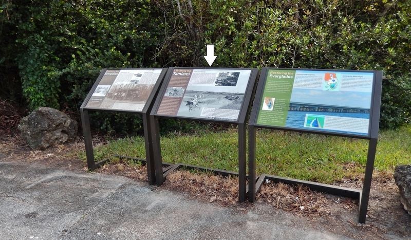 Life Along the Tamiami Marker (<i>wide view; middle of three markers at this location</i>) image. Click for full size.
