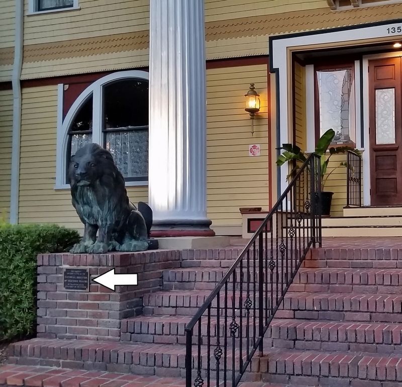 Dr. Phillips House Marker (<i>wide view; marker mounted on steps at left side of front entrance</i>) image. Click for full size.