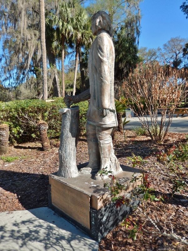 Osceola Monument (<i>side view; marker located at base of statue</i>) image. Click for full size.