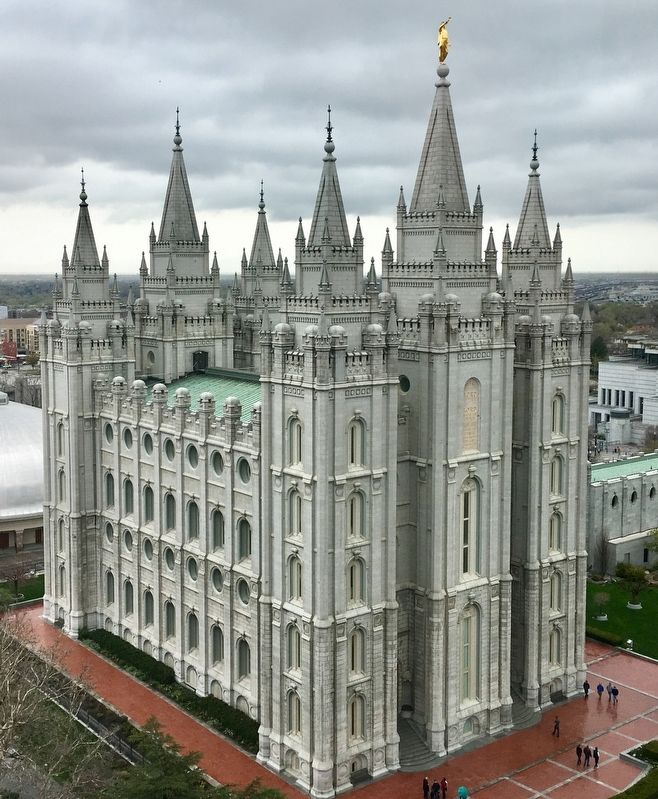 Salt Lake Temple image. Click for full size.