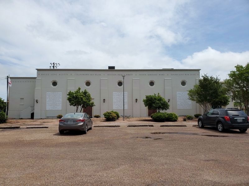 Goliad Memorial Auditorium image. Click for full size.