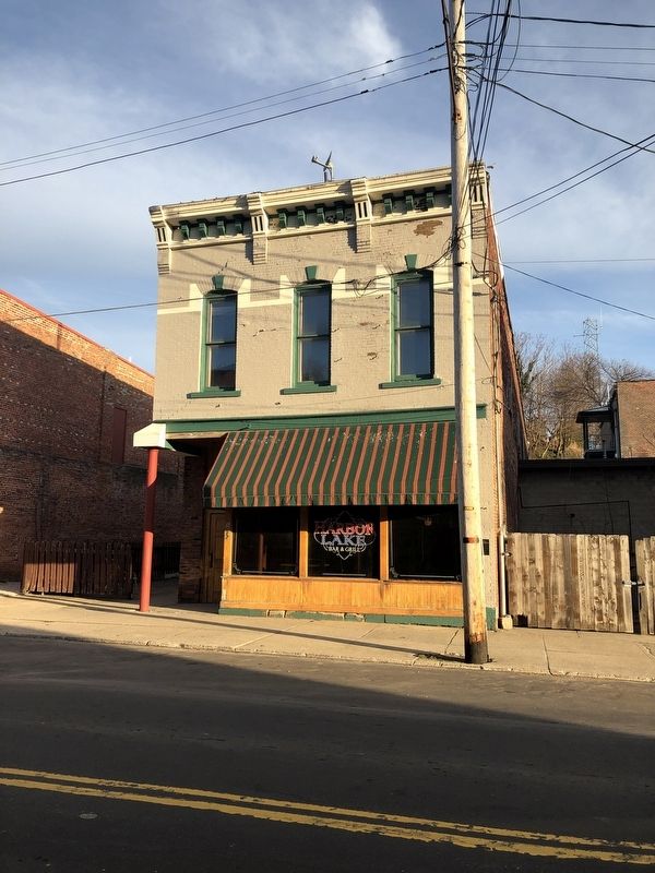 1017 Bridge Street. Click for full size. 1017 Bridge Street image. Click for full size.