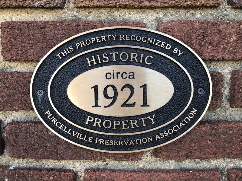 Additional plaque on the building image. Click for full size.