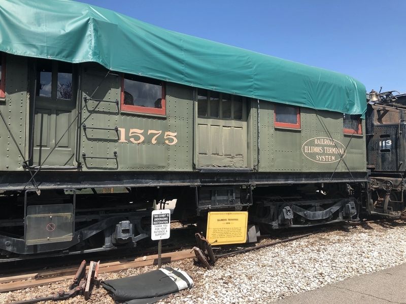 Illinois Terminal #1575 and Marker image. Click for full size.