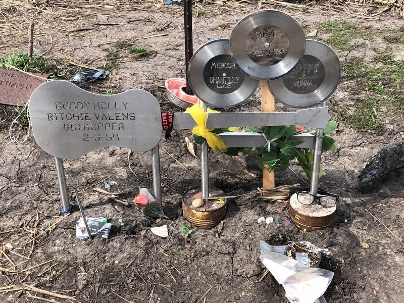 Buddy Holly Crash Site Marker image. Click for full size.