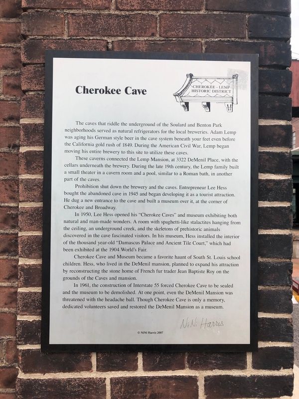 Cherokee Cave Marker image. Click for full size.