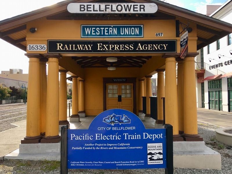 Train Depot image. Click for full size.