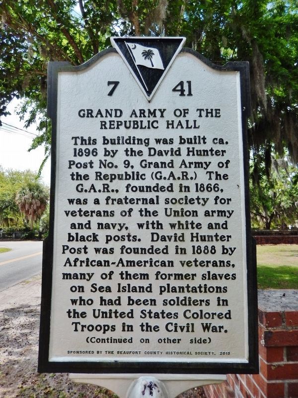 Grand Army of the Republic Hall Marker<br>(<i>side 1 • faces north • hall on right</i>) image. Click for full size.