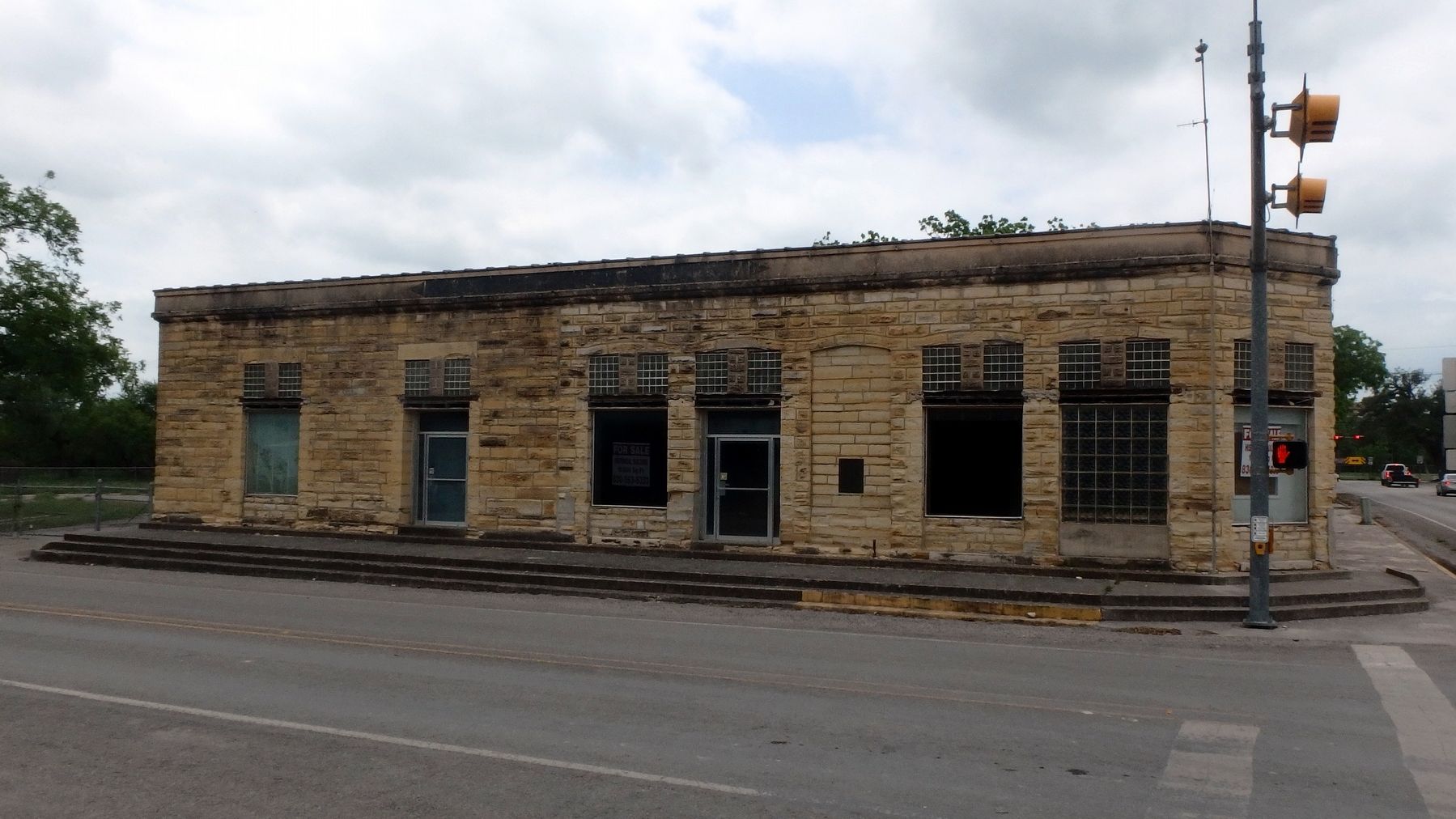 Petersen Building image. Click for full size.