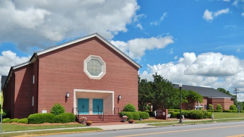 Broad Street Methodist Church (<i>northwest corner view</i>) image. Click for full size.