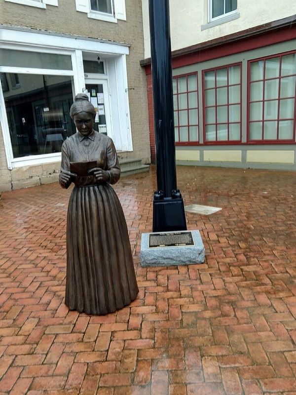 Nellie Sheridan Wilson statue image. Click for full size.