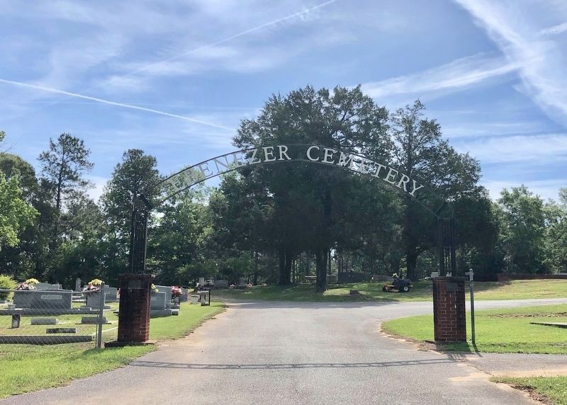 Ebenezer Baptist Church Cemetery gate. image. Click for full size.