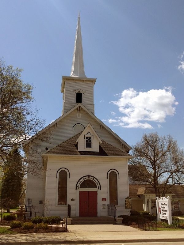 Lake Orion Methodist Church and Marker. Click for full size. Lake Orion Methodist Church and Marker image. Click for full size.