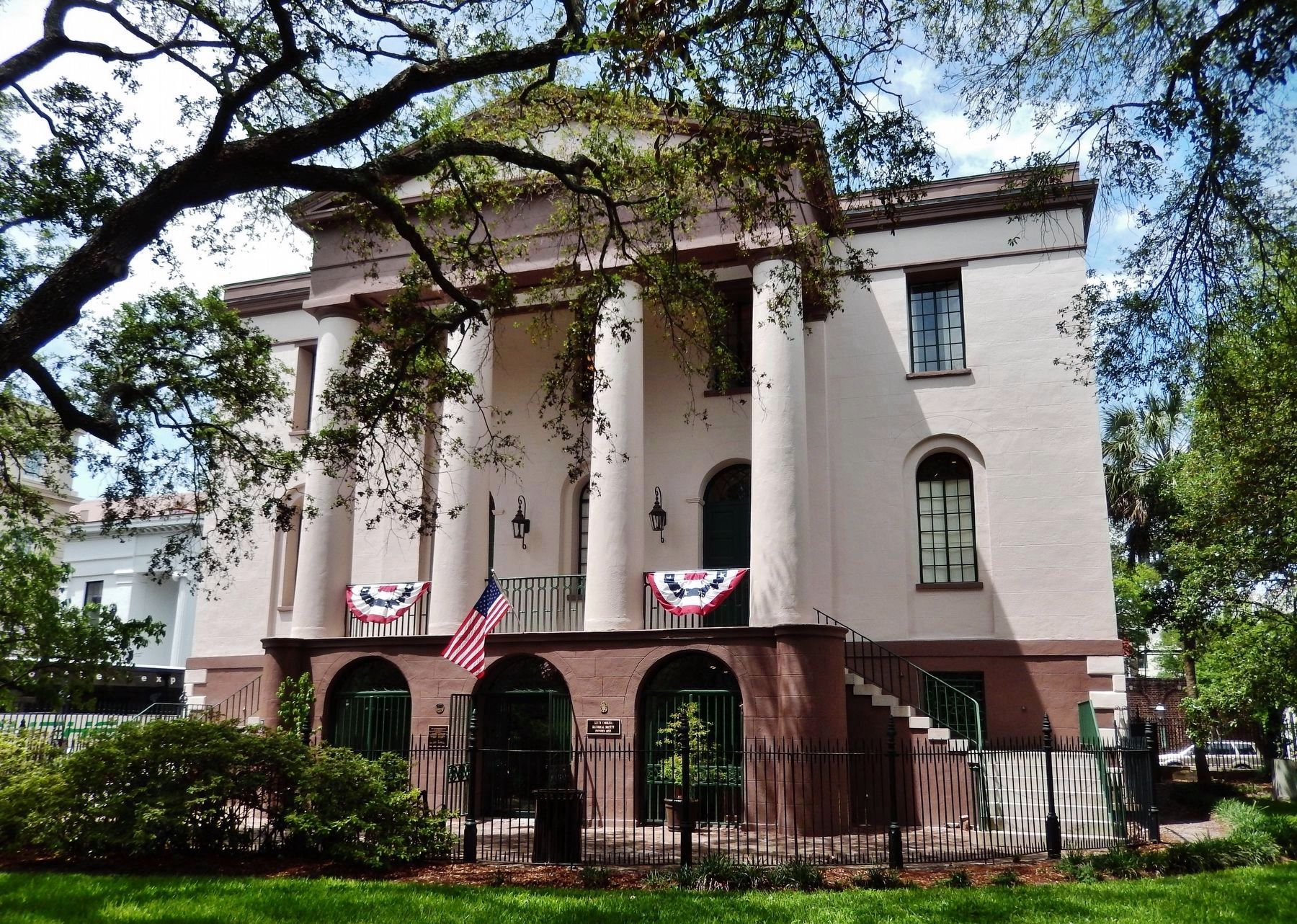 Fireproof Building / South Carolina Historical Society (<i>south portico</i>) image. Click for full size.