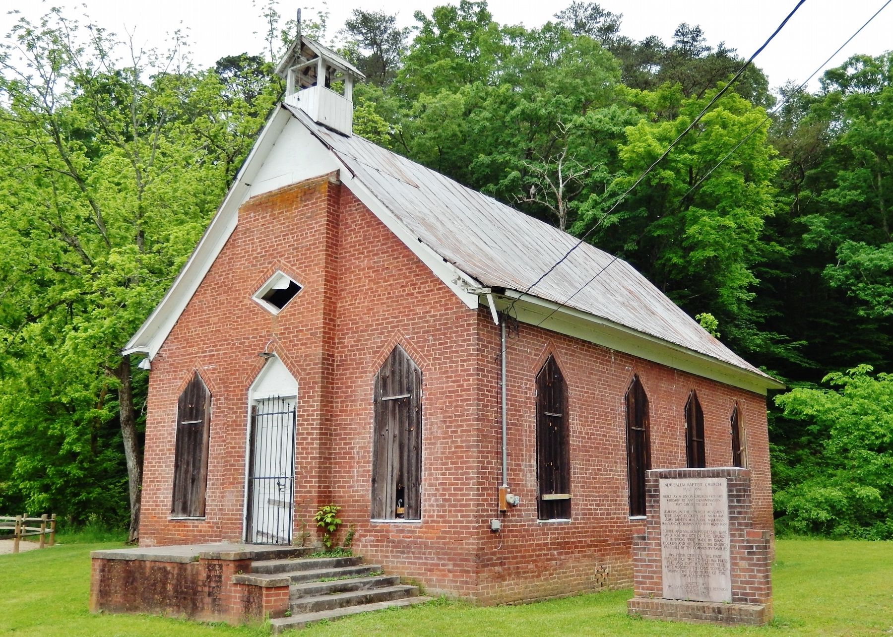New Salem Baptist Church image. Click for full size.