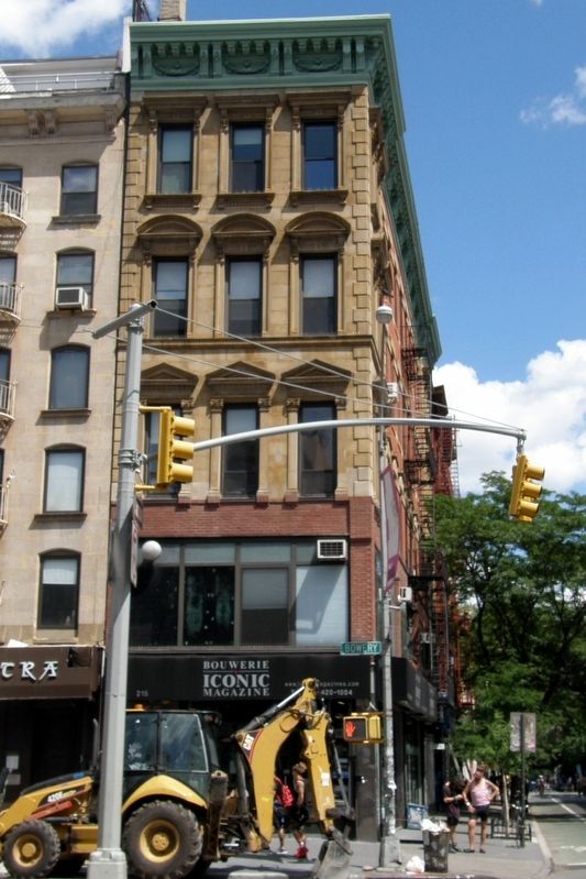 Italian Renaissance Palazzo On Bowery Marker site image. Click for full size.
