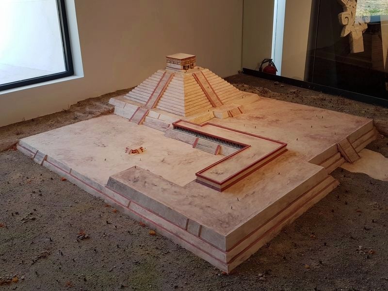 A model of the Platform and Pyramid from the nearby El Cerrito site museum.. Click for full size. A model of the Platform and Pyramid from the nearby El Cerrito site museum. image. Click for full size.