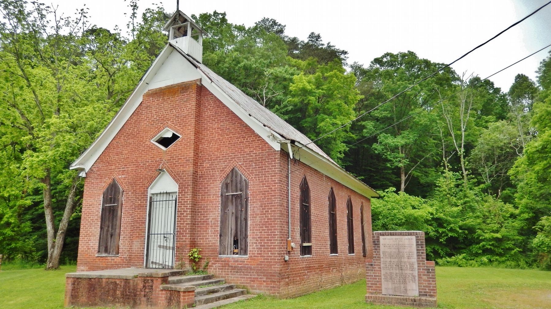 New Salem Baptist Church Marker (<i>wide view</i>) image. Click for full size.