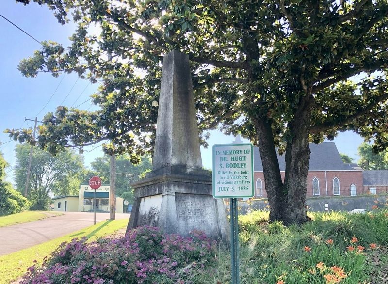 View of the July 5th, 1835 Doctor Hugh Bodley monument on Farmer Street at 1st East Street. image. Click for full size.