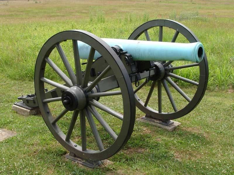 12-pounder Civil War howitzer. image. Click for full size.