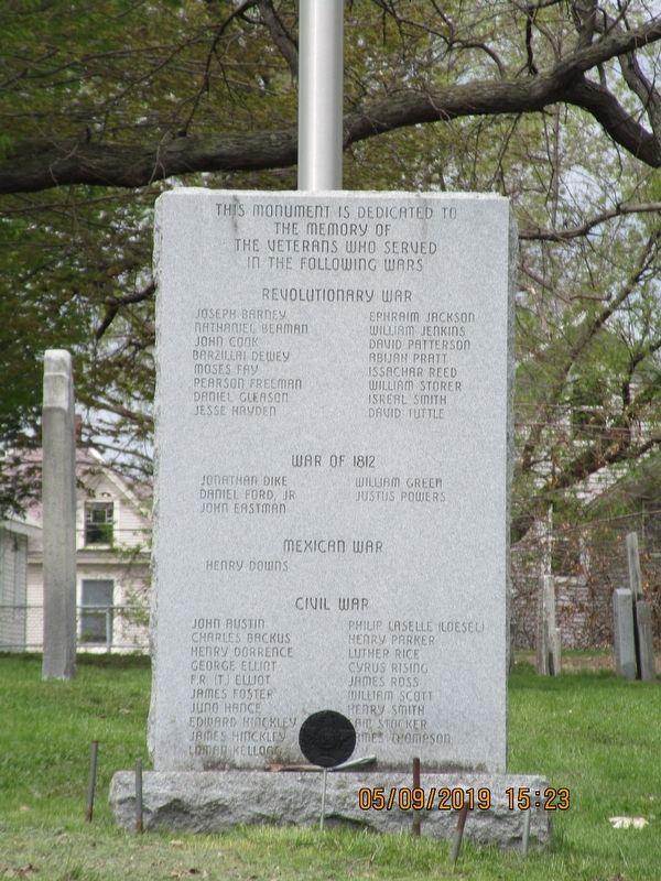 Rutland Veterans Memorial image. Click for full size.