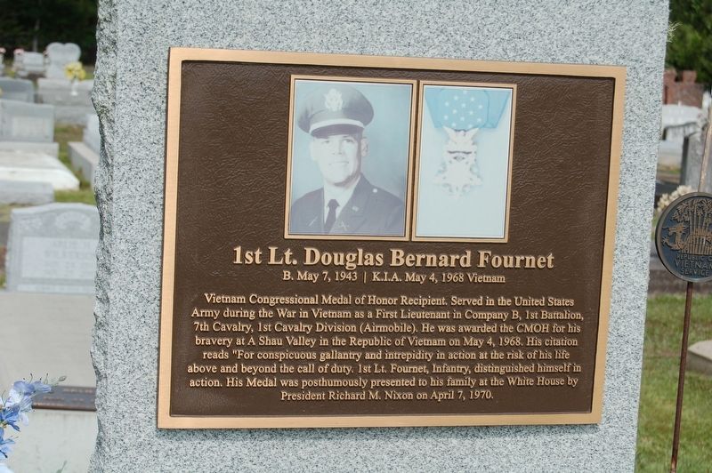 1st. Lt. Douglas Bernard Fournet Marker image. Click for full size.