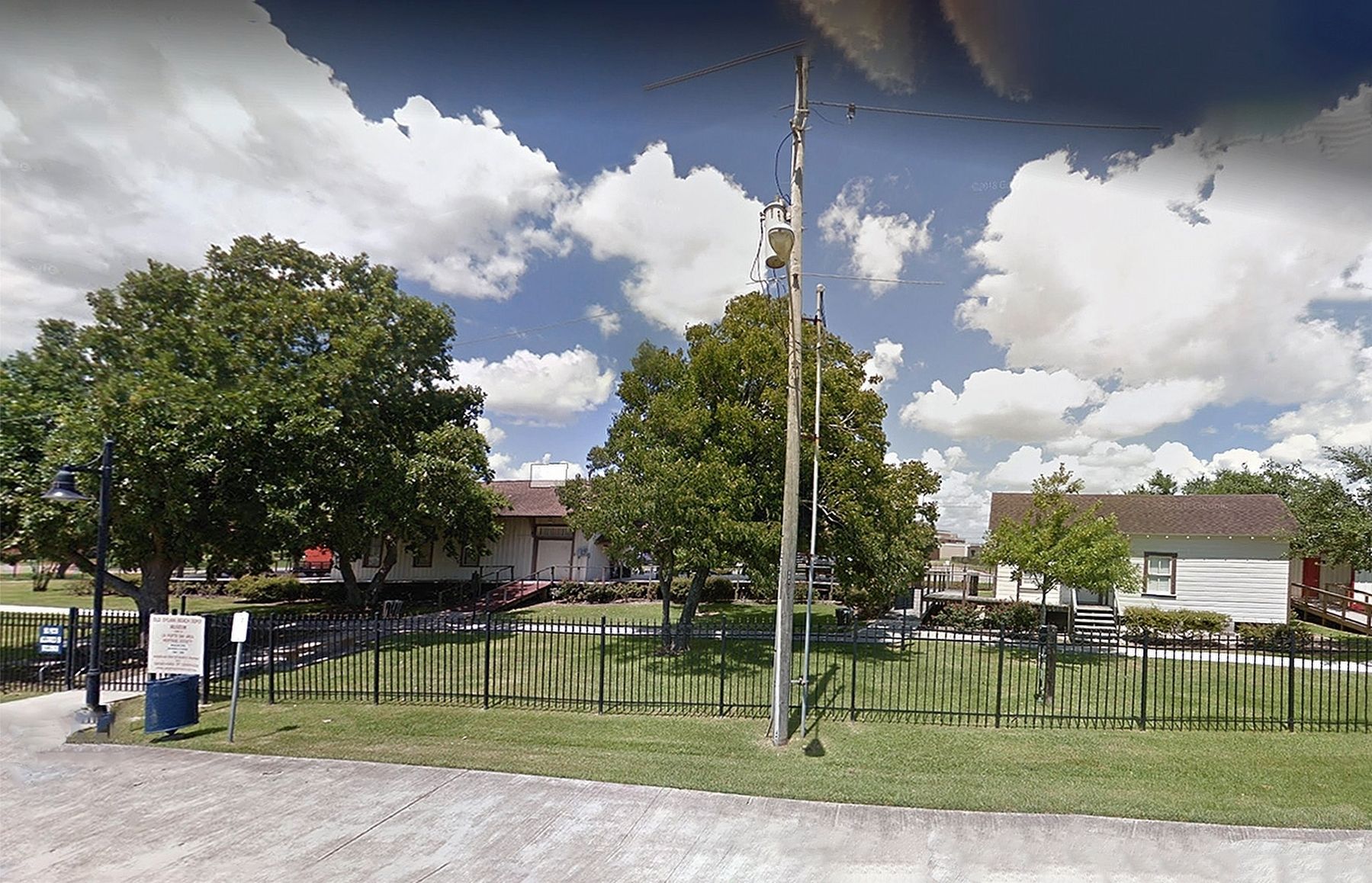 Old La Porte-Sylvan Beach Depot & Old Library image. Click for full size.