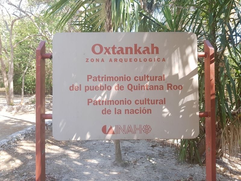 The Oxtankah Archaeological Site Entry Sign image. Click for full size.