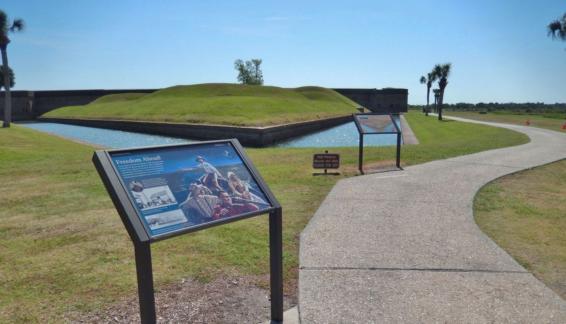 Freedom Ahead! Marker (<i>wide view • related marker & Fort Pulaski demilune in background</i>) image. Click for full size.