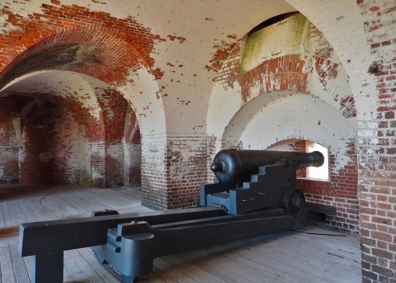 Interior fort walls, supporting arches and cannon<br>(<i>view from near marker</i>) image. Click for full size.