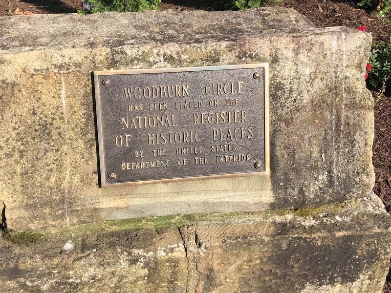 National Register plaque for the circle along University Avenue image. Click for full size.