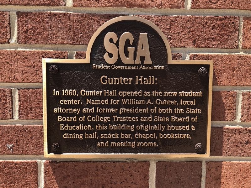 Gunter Hall Marker image. Click for full size.