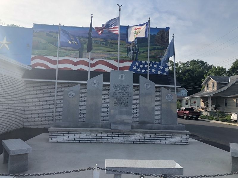 Combined Veterans Memorial image. Click for full size.