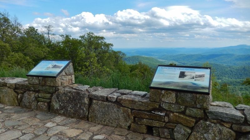 A Skyline Drive for a Bird's-Eye View Marker<br>(<i>wide view showing related marker on left</i>) image. Click for full size.
