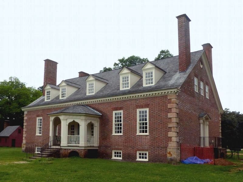 Gunston Hall<br>East Faade image. Click for full size.