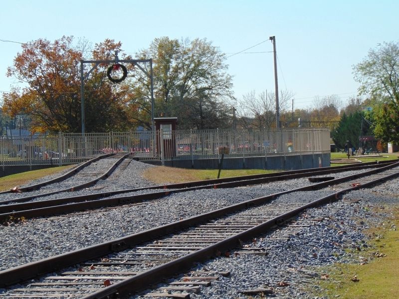 Summerville Railroad Turntable image. Click for full size.