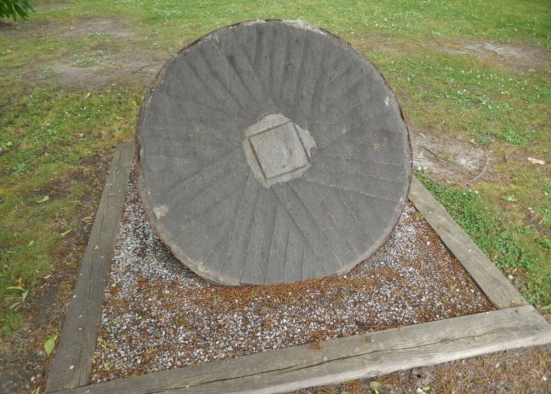 Millstone from Musgrove's Mill (<i>on exhibit near marker</i>) image. Click for full size.