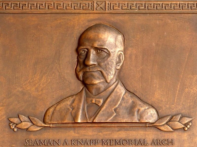 Seaman A. Knapp Memorial Arch. Click for full size. Seaman A. Knapp Memorial Arch image. Click for full size.