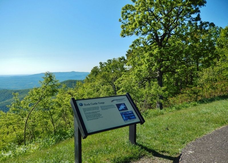 Rock Castle Gorge Marker (<i>wide view from overlook parking area</i>) image. Click for full size.