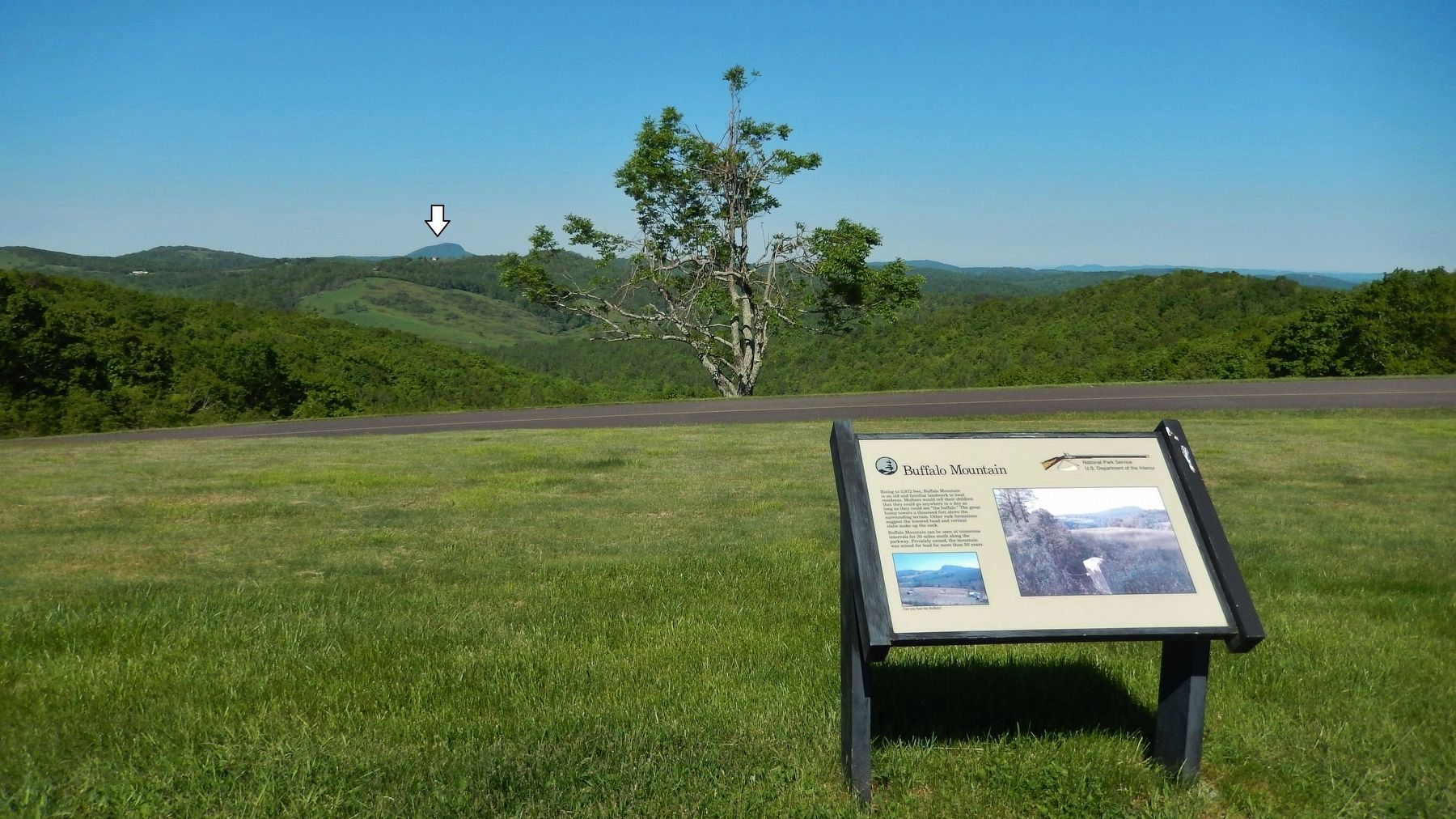Buffalo Mountain Marker (<i>wide view  Blue Ridge Parkway & Buffalo Mountain in background</i>) image. Click for full size.