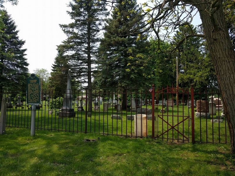 Sashabaw Cemetery and Marker image. Click for full size.
