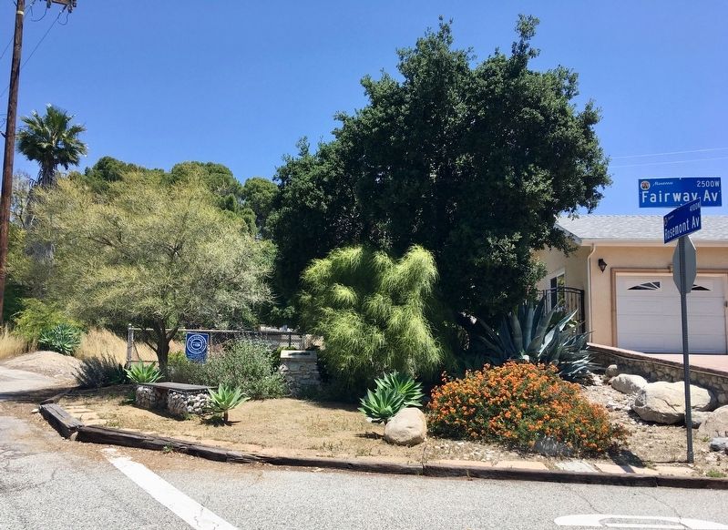 The marker is at the fence. image. Click for full size.
