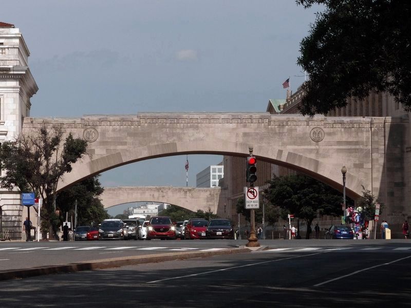 James Wilson Memorial Arch image. Click for full size.